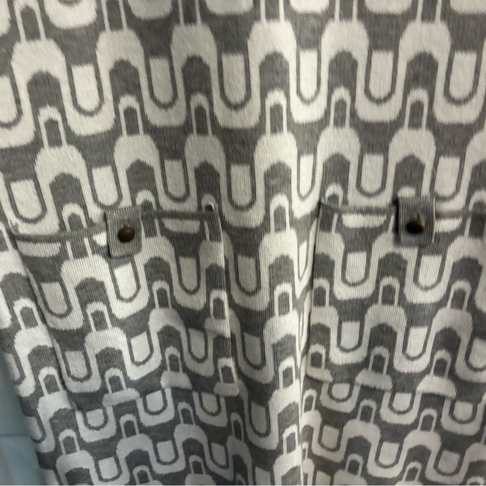 Nicole Miller Gray & White Geometric Knit Midi Dress - Picture 3 of 3